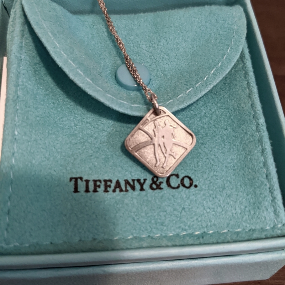 Nike Women's Marathon Tiffany & Co Commemorative Silver Pendant & Chain